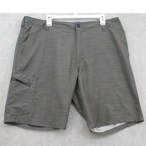 Lee Dungarees Mens Hybrid Cargo Shorts Gray Stretch Quick Dry Size 38 TG217C